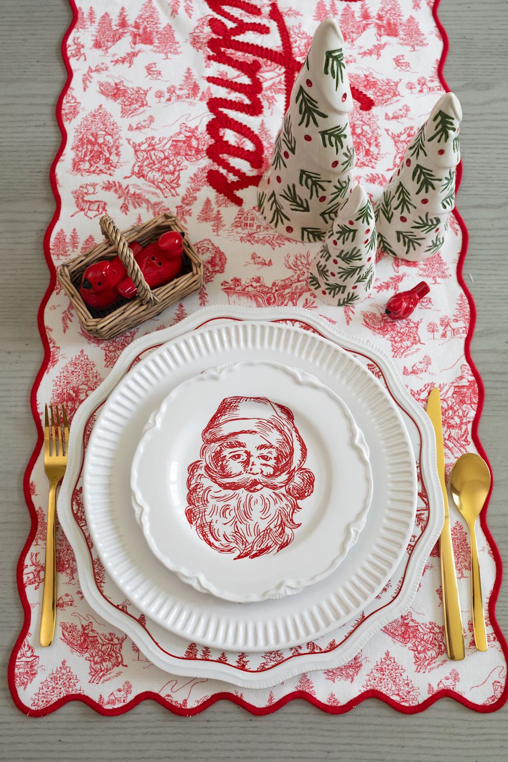 A Classic Christmas Table