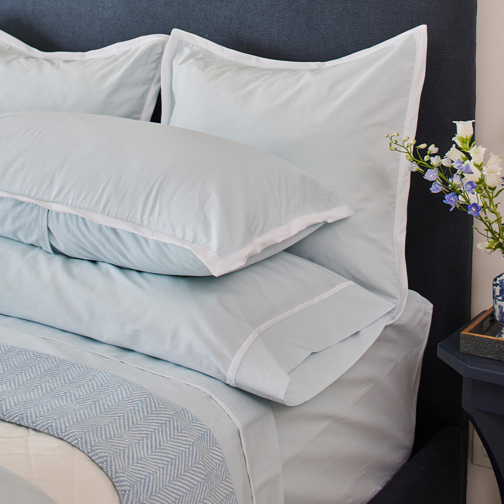 Essential Piping Pillowcase Set