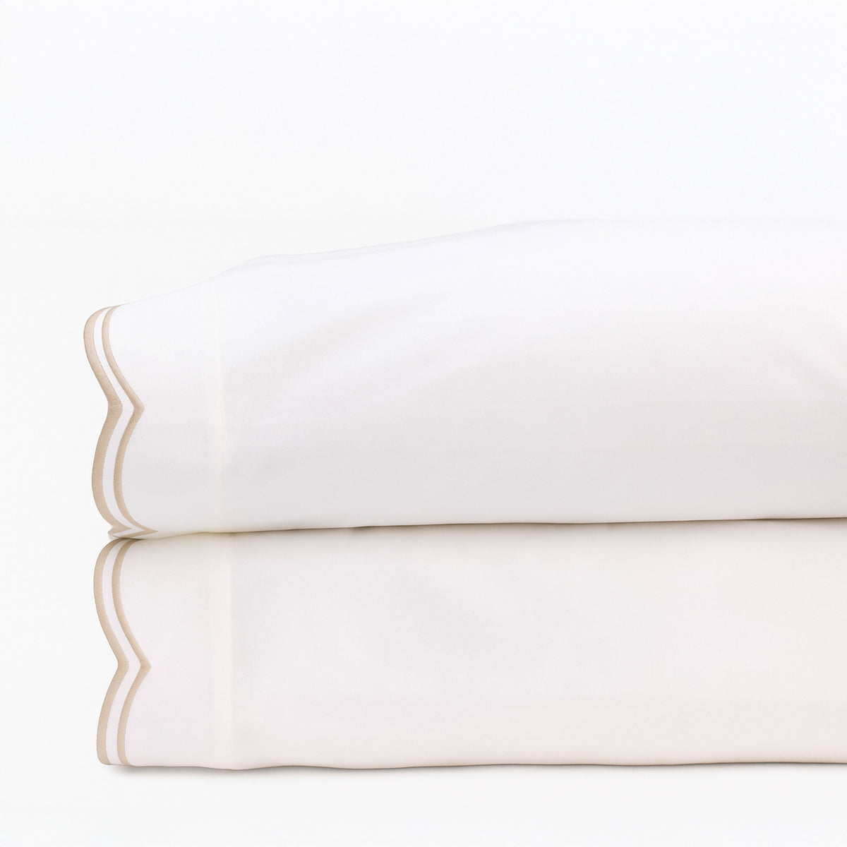 Sipsey Scallop Pillowcase Set