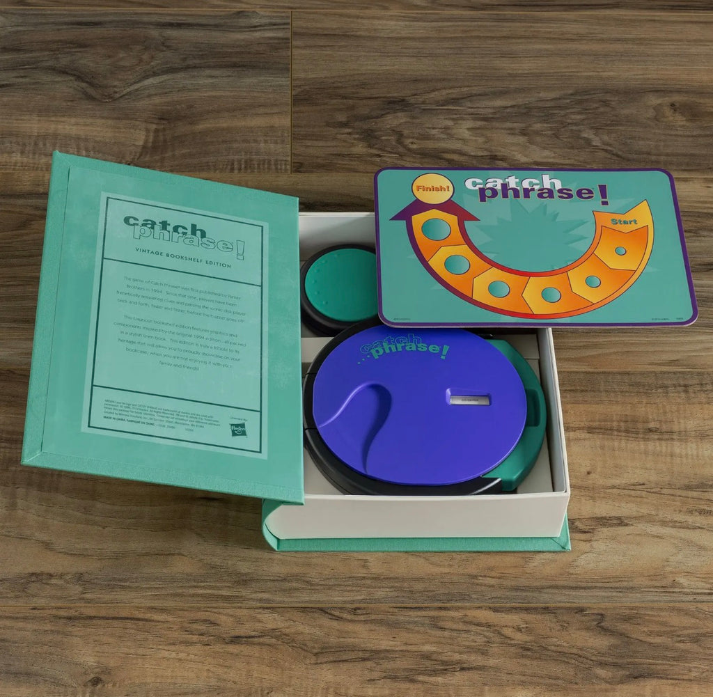 Catch Phrase Vintage Bookshelf Game