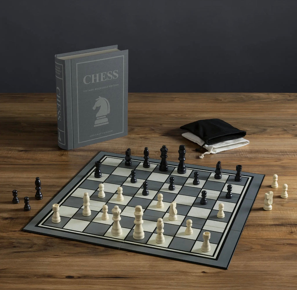 Chess Vintage Bookshelf Game