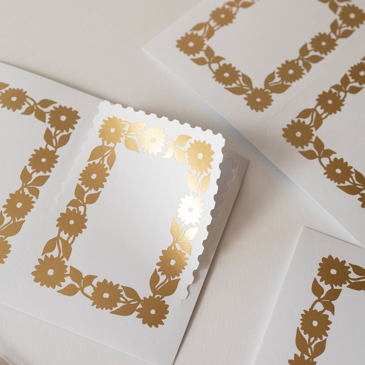 DAISY | DECORATIVE LABELS, PACK OF 6
