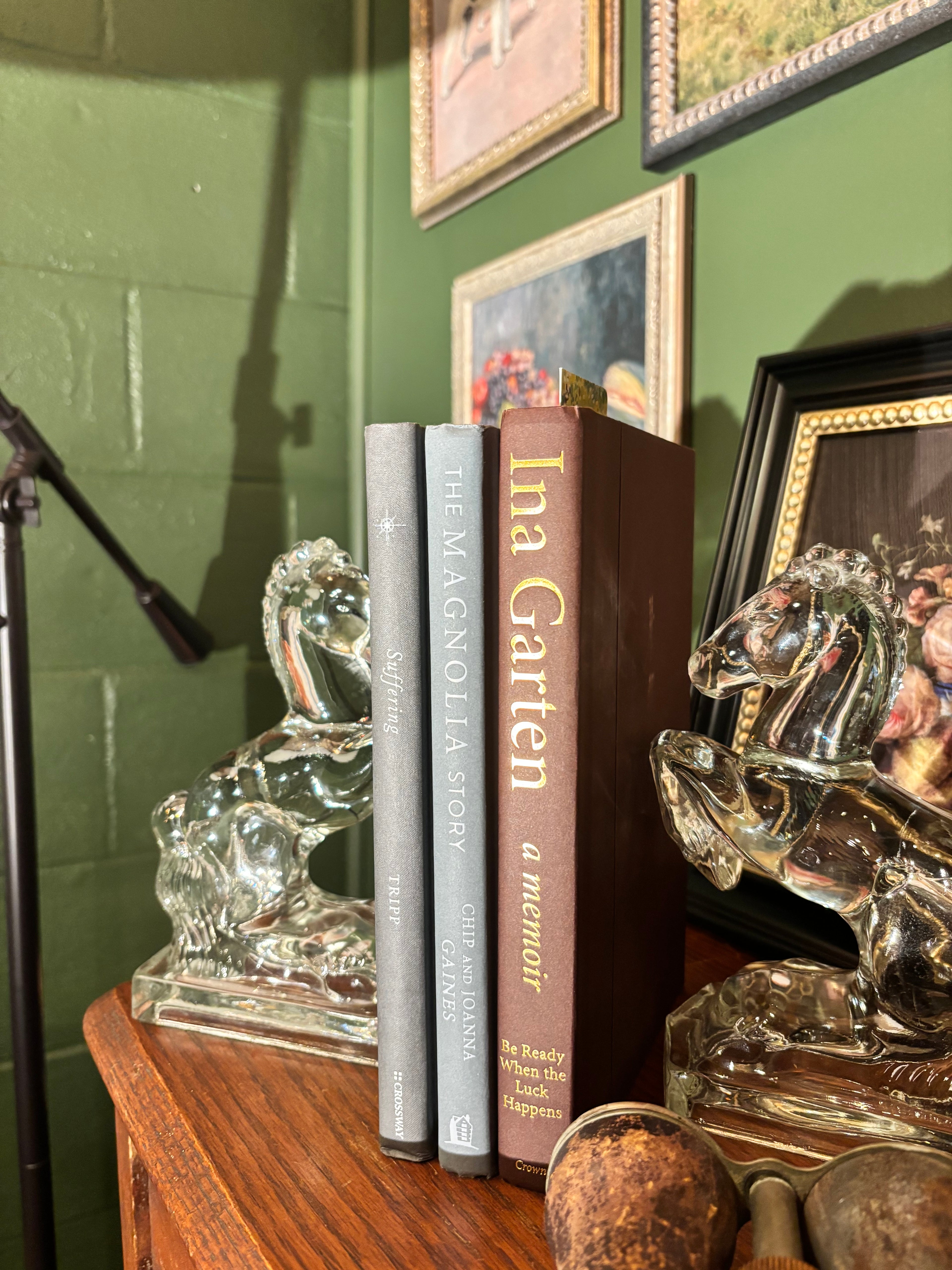 Vintage L.E. Smith rearing horse bookends