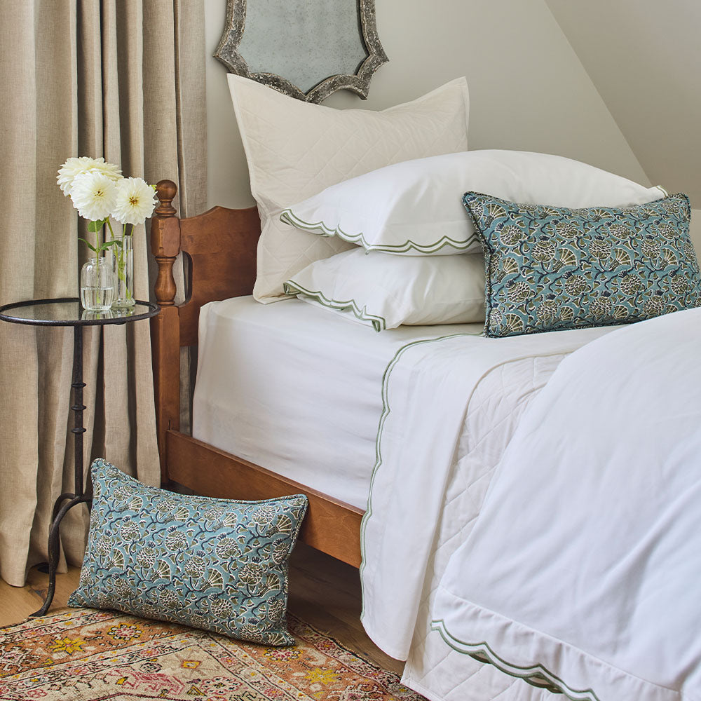 Sipsey Scallop Pillowcase Set